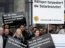 Protestaktion von Sulfurcell-Mitarbeitern in Berlin.