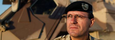 Widersprüchliche Aussagen zum tödlichen Bombardement: Oberst Klein.