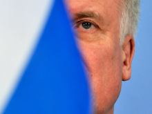 Seehofer: "Hartz IV ist eines Sozialstaates unwürdig."
