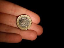 Der Euro zeigt sein zerbrechliches Wesen. 