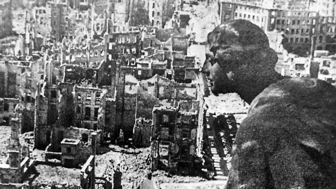 Elbflorenz in Trümmern: Der Angriff auf Dresden