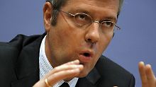 Umweltminister Röttgen muss viel Schelte einstecken.