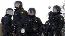 Tausende Polizisten sind vor Ort.