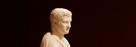 Kaiser Caligula regierte von 37 bis 41 - rund ein halbes Jahrtausend vor dem Ende des römischen Reiches. 