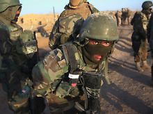 Die afghanische Armee hat das formelle Oberkommando.