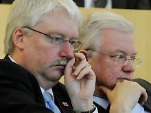 Jörg-Uwe Hahn, links, mit seinem hessischen Koalitionspartner Roland Koch.