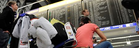 Warten auf einen Flug, doch die große Aufregung bleibt aus.