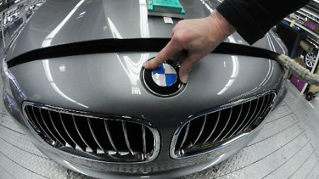 "Ich glaube nicht, dass wir erneut zu Kurzarbeit greifen müssen", sagte BMW-Finanzvorstand Friedrich Eichinger 
