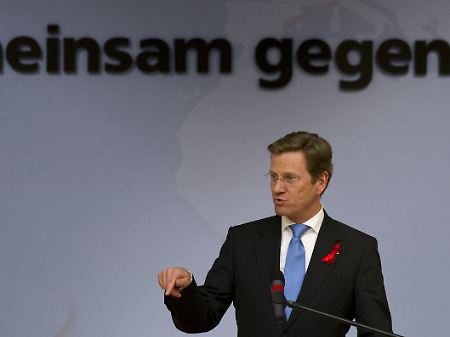 Westerwelle kann auch nicht als Außenminister bei den Bürgern punkten.