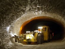 Auf einer 840 Meter tiefen Strecke im Erkundungsbergwerk in Gorleben.