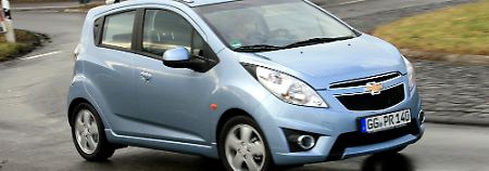 Freche Front und flotte Gangart: Mit dem Einliter-Motor ist der Spark ausreichend bestückt.