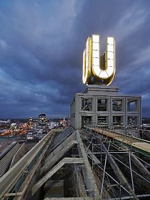 Das goldene U auf dem Dach der ehemaligen Union-Brauerei ist längst ein Wahrzeichen Dortmunds.