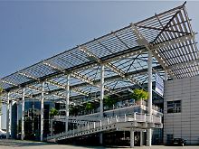 Wolfsburg modern: Das Kunstmuseum ist nur einer der neuen Bauten entlang der Koller-Achse, die auf 2,5 Kilometern Länge durch die Stadt führt. 