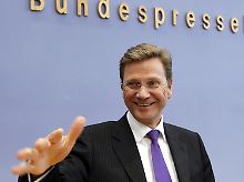 Ein seltener Anblick: Guido Westerwelle ohne gelbe Krawatte.