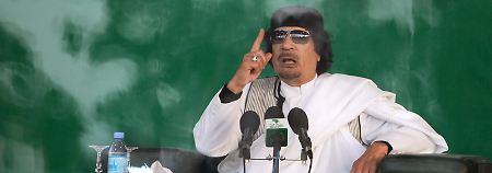 Gaddafi ruft zum Dschihad gegen die Schweiz auf.