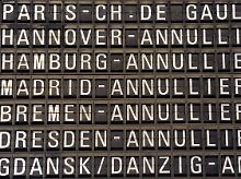 Am Frankfurter Flughafen fallen hunderte Flüge aus.