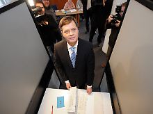 Die Regierung von Jan Peter Balkenende war nach wochenlangem Streit zerbrochen. 