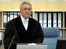"Einblicke in die Strukturen des Terrors": Der Vorsitzende Richter Breidling ließ beim Strafmaß die Geständnisse anrechnen.