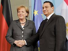 Bundeskanzlerin Merkel mit Ägyptens Präsident Mubarak.