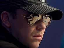 Nervenstark auch nach Überfall: Der US-Amerikaner Kevin McPhee gewinnt die European Poker Tour 2010.
