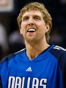 Grund zu Freude: Dirk Nowitzki.