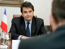 Stinksauer:  Pierre Lellouche.