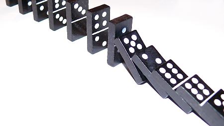 Verschuldungskrise: Die Dominosteine fallen
