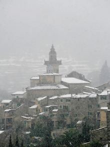Schneefall in Valldemosa.