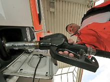 Alles, was fahren soll, muss tanken: Benzin, Diesel, Gas oder Strom.