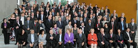 Die Teilnehmer der Islamkonferenz bei ihrem Treffen im Juni 2009.