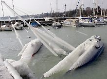 Auch am Genfer See sorgen Schnee und Eis für ungewöhnliche Bilder.