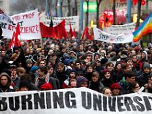 Tausende Studenten gingen in Wien auf die Straße.