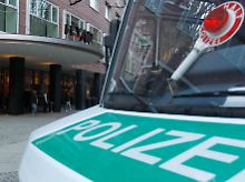 Polizeipräsenz vor dem Hyatt in Berlin.