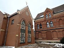 Der Neubau der Synagoge steht direkt neben dem Jüdischen Gemeindehaus.