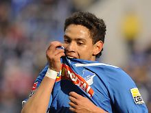 Carlos Eduardo ärgert sich nach seiner vergebenen Torchance.