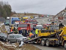 Auf der A 38 ging nach Blitzeis nichts mehr.