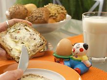 Den Tag mit einem entspannten Frühstück zu starten ist gesünder, als zum Arbeitsplatz zu hetzen.