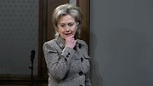 Clinton gibt sich trotz des israelischen Affronts unverdrossen. 