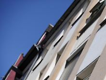 Ein offenes Fenster kann zur tödlichen Gefahr werden.