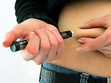 Diabetiker müssen ein Leben lang Insulin spritzen.