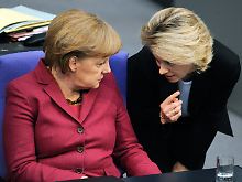 Thema erledigt: Die Kanzlerin und Arbeitsministerin von der Leyen.