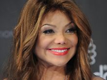 La Toya Jackson: Der Familie fällt es offensichtlich schwer loszulassen - auch von der Öffentlichkeit. 