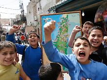 Die nächste verlorene Generation, die auf Jerusalem wartet: Kinder in einem palästinensischen Flüchtlingslager im Süd-Libanon.