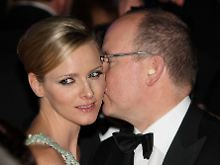 Und Charlene ... ach Charlene, wann wird er nur endlich fragen? 