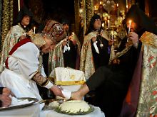 Fußwaschung mit Butter: Gründonnerstag in der St. James Kathedrale.