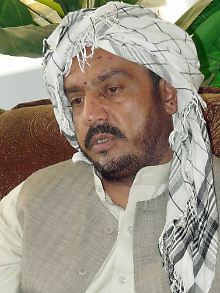 Gouverneur Mohammad Omar fordert eine bessere Koordination der Einsätze.