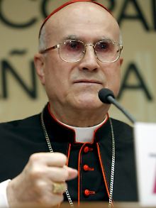 Bertone soll auch im Missbrauchsskandal um den US-Priester Murphy seine Finger im Spiel gahabt haben.