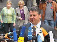 "Sieg für Rot-Rot-Grün": Gabriel sagte mehr, als er sagen wollte.