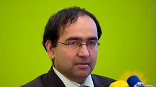 Omid Nouripour ist der Obmann im Verteidigungs- und Untersuchungsausschuss von Bündnis 90 / Die Grünen.
