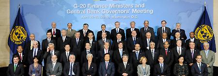 Einigkeit für das Gruppenfoto: Die G20-Finanzminister und Zentralbankchefs. 
